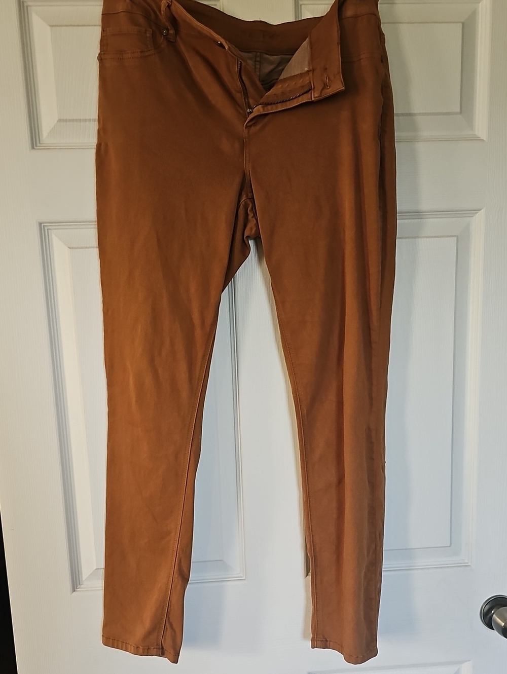 Maurices Women's Skinny Pants in Rust Brown